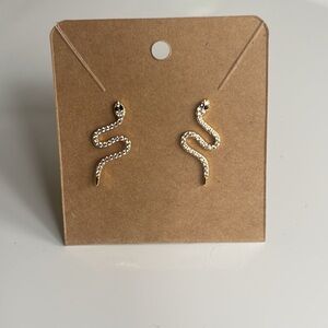 Gold Plated Snake Rings (2) - Size 6 w/ gold diamond snake earrings/studs- NWOT